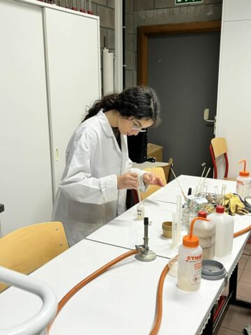 att.-kjMjnQc4yE4XRqAsZ1d5g429iyhQE0RMYcokL6zNSI