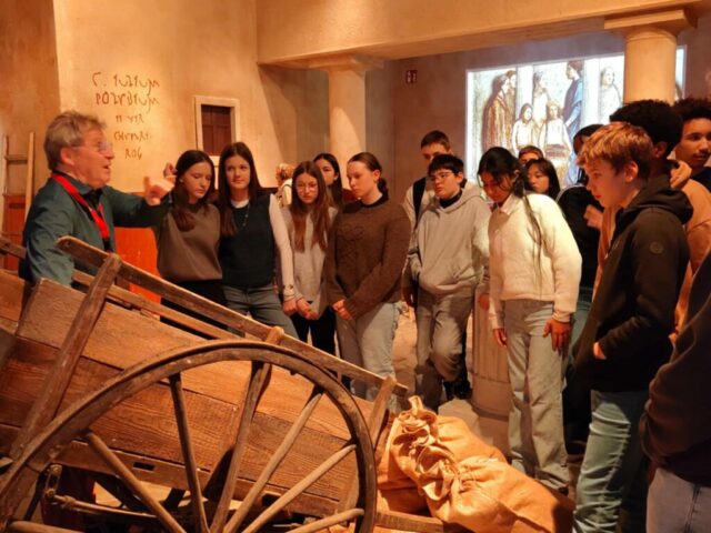 att.-oojJQSLrPtngcv0b-Twfwhf3gpxd3Vy2XmsZdw8jbQ